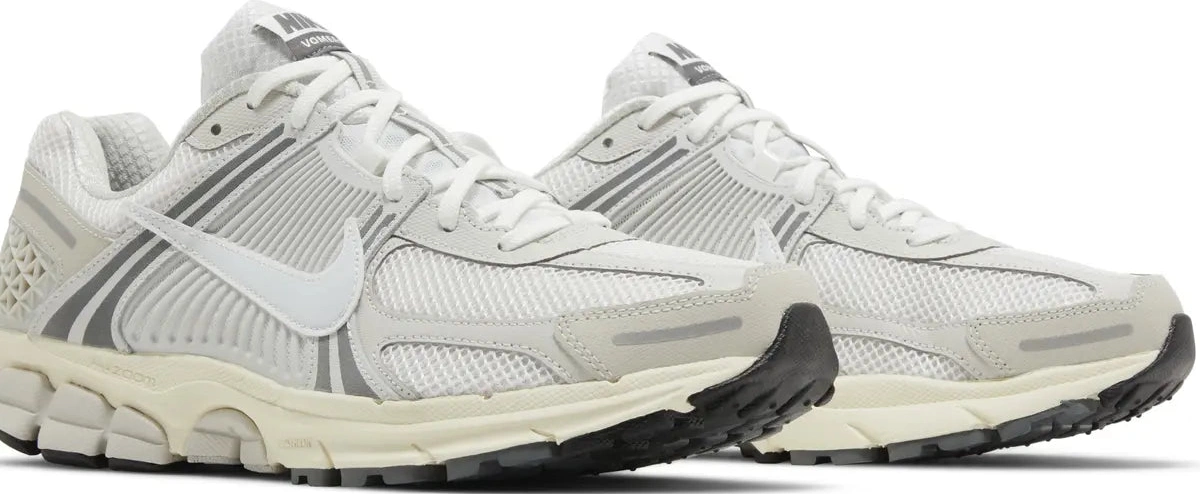 Vomero Nike 5 Platinum Tint Zoom 0611